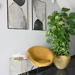 Rozas Vellas Apartment *