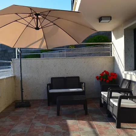 Rozas Vellas Apartment *